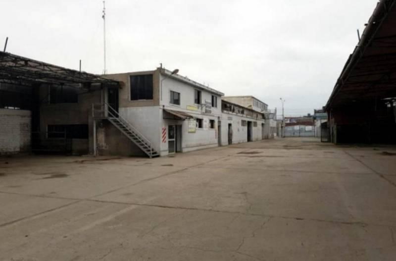 Vendo Local Industrial de 2,500 m2 en el Callao