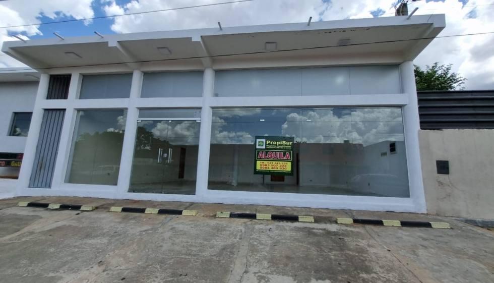 Alquilo amplio salon comercial Fernando de la Mora Zona Paseo 1811 Zona Sur para oficina o comercio