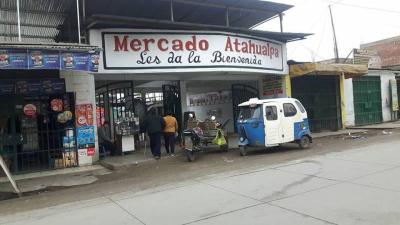 VENDO PUESTO EN MERCADO EN VILLA EL SALVADOR