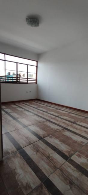 LINDO DEPARTAMENTO EN VENTA URB INGENIERIA