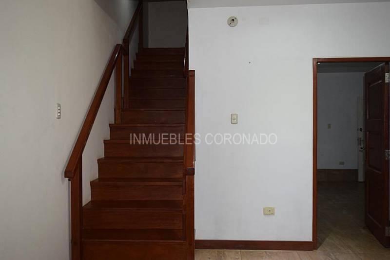 OPORTUNIDAD VENTA DE CASA EN HUANCHACO DOS PISOS A 3 CUADRAS DE PLAYA