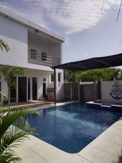 Casa de playa con piscina, jacuzzi y comodidades de lujo en Taxisco