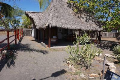Hotel para surfistas en Salinas Grandes 