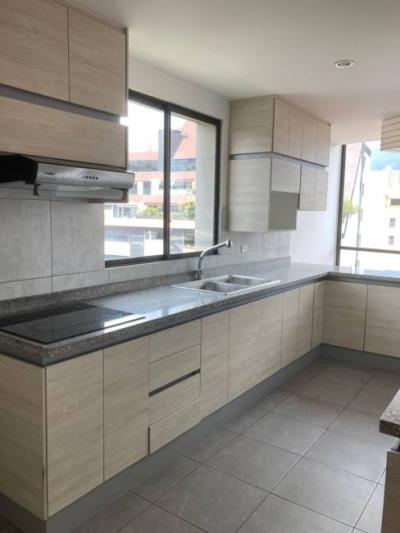 Departamento en alquiler en cercado de lima elio 