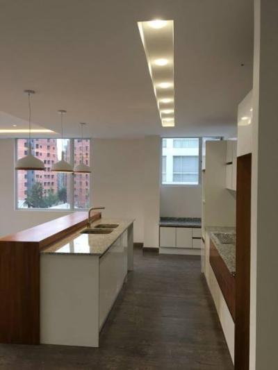 Se alquile departamento en Jesús maría, av. san Felipe