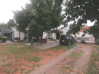 Terreno con Casa Quinta en Venta Lambaré Barrio Puerto Pabla