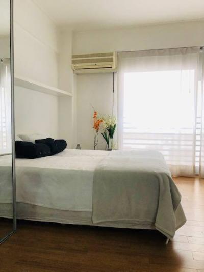 Monoambiente al frente equipado