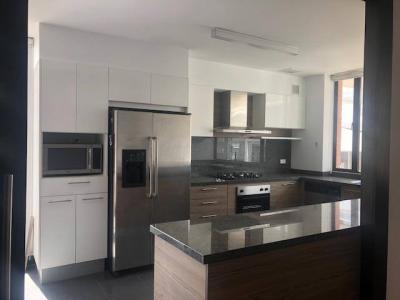 SE ALQUILA DEPARTAMENTO EN BREÑA AV VENEZUELA