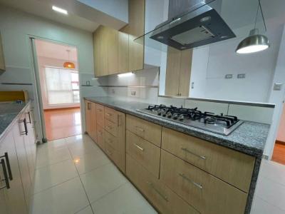 Departamento en alquiler en Los olivos av las palmeras