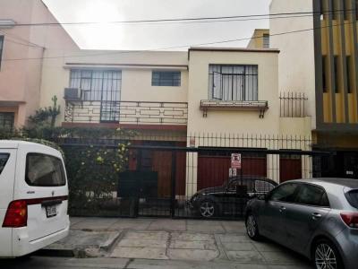 Vendo Casa de 227.50 m2 en Pueblo Libre