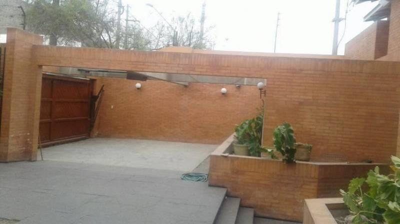 Casa en Alquiler en zona cerrada y exclusiva en El Haras