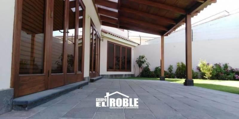 Alquilo Hermosa Casa en Zona Residencial Para Ejecutivos Arequipa