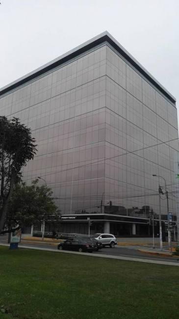 Se Alquila Oficina de 270m2 más cocheras en Park Office-Molina