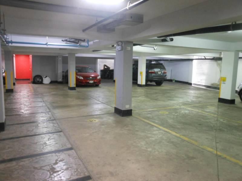 Alquiler de estacionamiento, garaje, cochera en San Borja