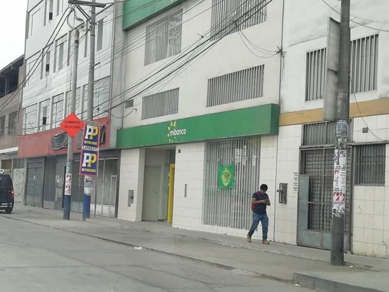 Local comercial · AV. CIRCUNVALACIÓN , San Luis, Lima