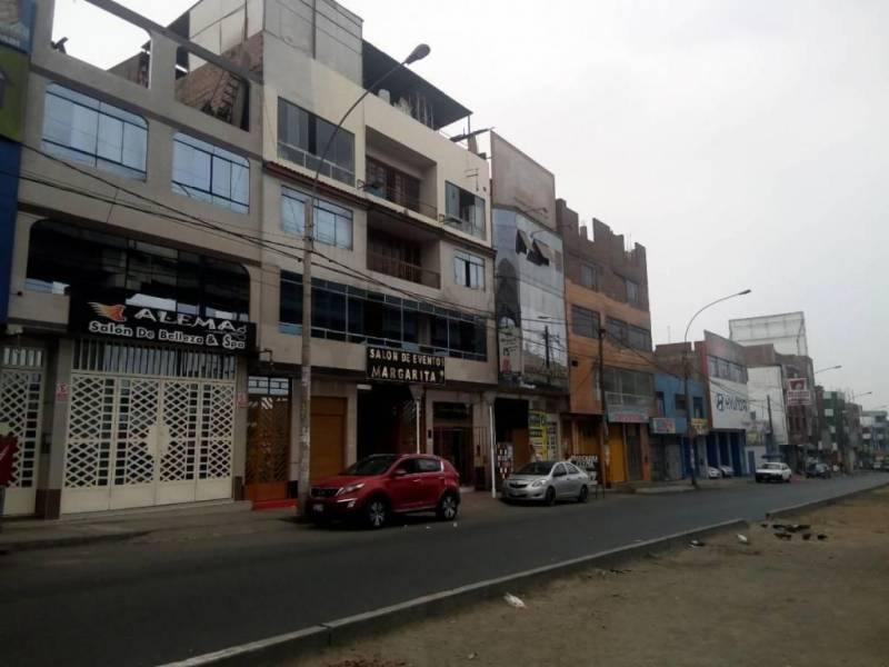 Local comercial en alquiler en la avenida Próceres de la independencia en San Juan de Lurigancho