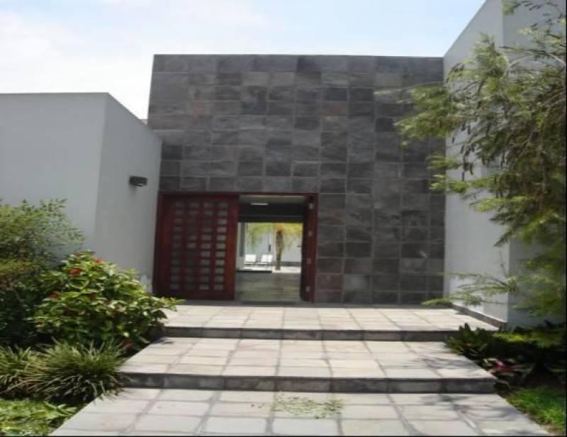 Casa en Condominio en Venta, Remodelada en Rinconada Baja - La Molina