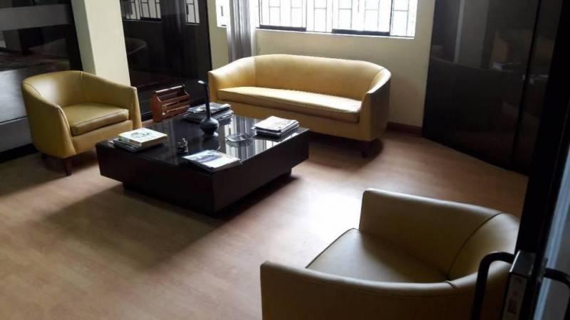 Oficina en Alquiler Surco, 2 Gerenciales, 8 Módulos, 1 Directorio y 2 Salas: ID. Rent11