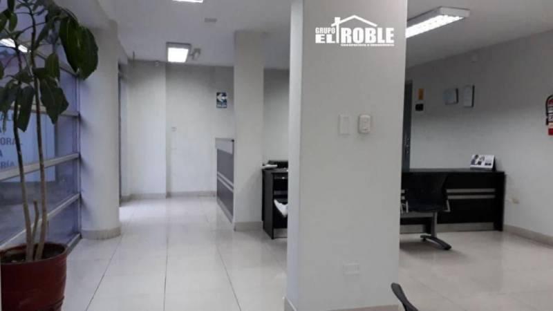 Alquilo Oficinas Consultorios Médicos en Av Ejército Yanahuara, Arequipa