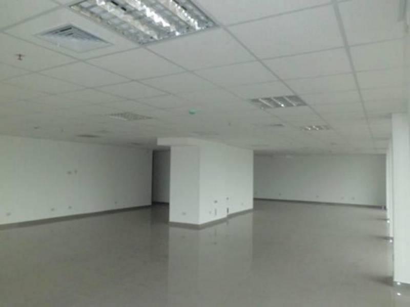 Lince Vendo Oficina Empresarial Implementada $Centro Comercial Arenales