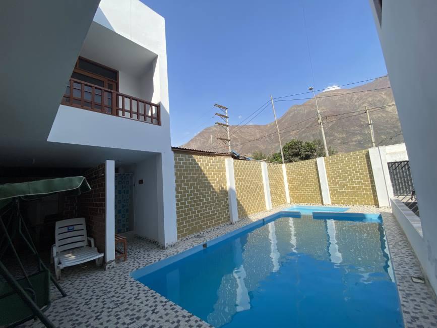Alquiler de Casa de Campo Valencia por Lunahuana. Con piscina