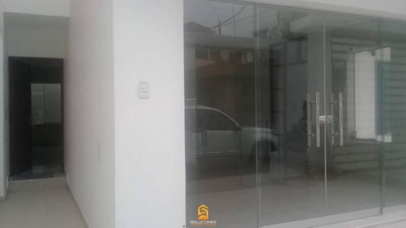 Soluciones Inmobiliarias Alquila Casa de Estreno Urb. León Xiii| Distrito Cayma.
