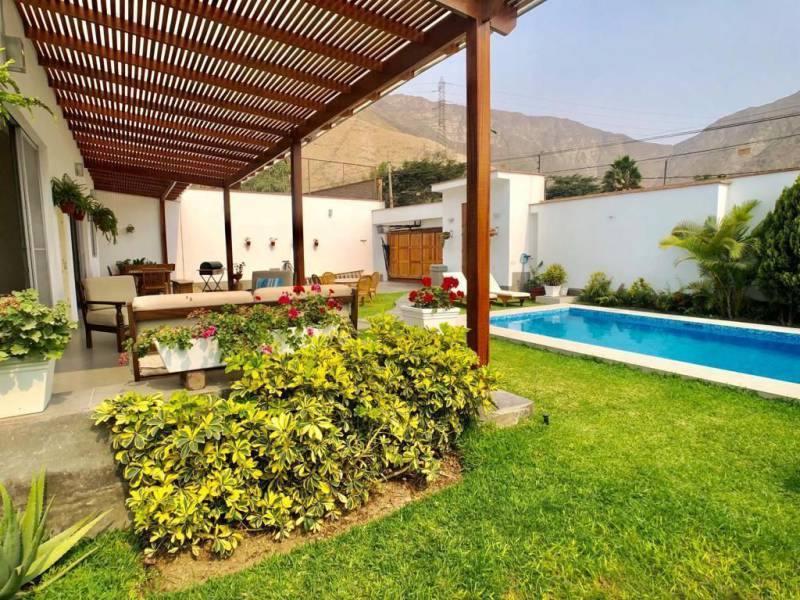 Alquiler Contrato por Año Casa de Campo Moderna Amoblada y Equipada en Cieneguilla