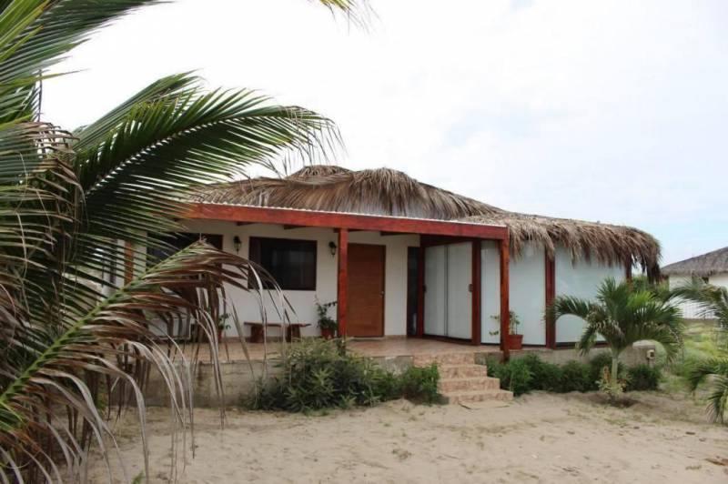 Alquiler de Casa de Playa Palmeras Vichayito