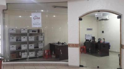 Vendo Local Comercial en Galería dentro del Edificio Don Alcides