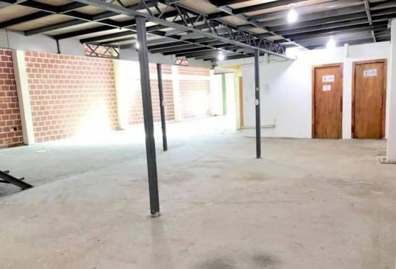 ALQUILO DEPOSITO CON SHOWROOM EN FERNANDO DE LA MORA ZONA NORTE COD 1551