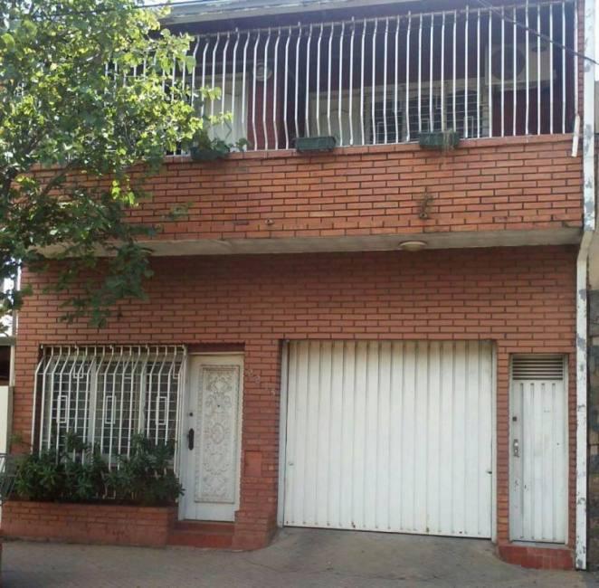 SE vende casa en Asuncion, barro Ciudad Nueva