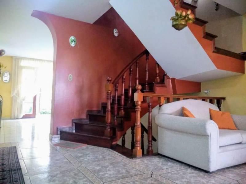 En venta hermosa y exclusiva casa ubicada urbanización Santa Patricia