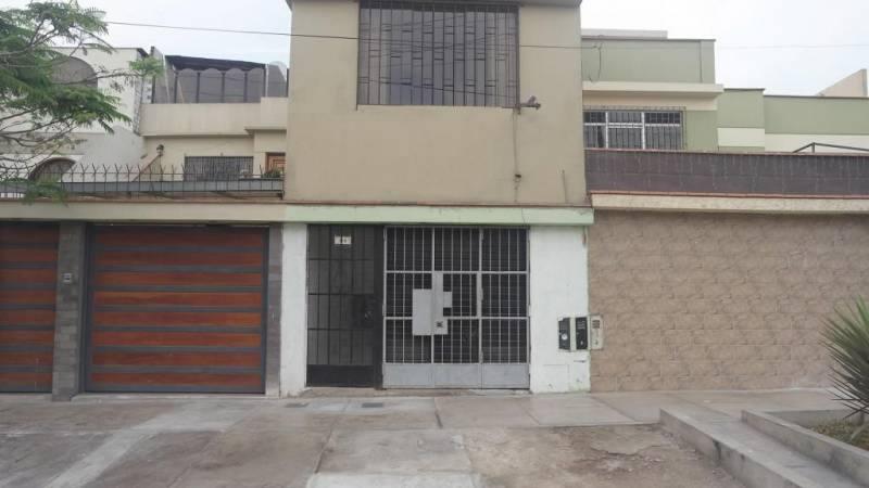 Local Comercial en Cercado de Lima zona residencial 00645