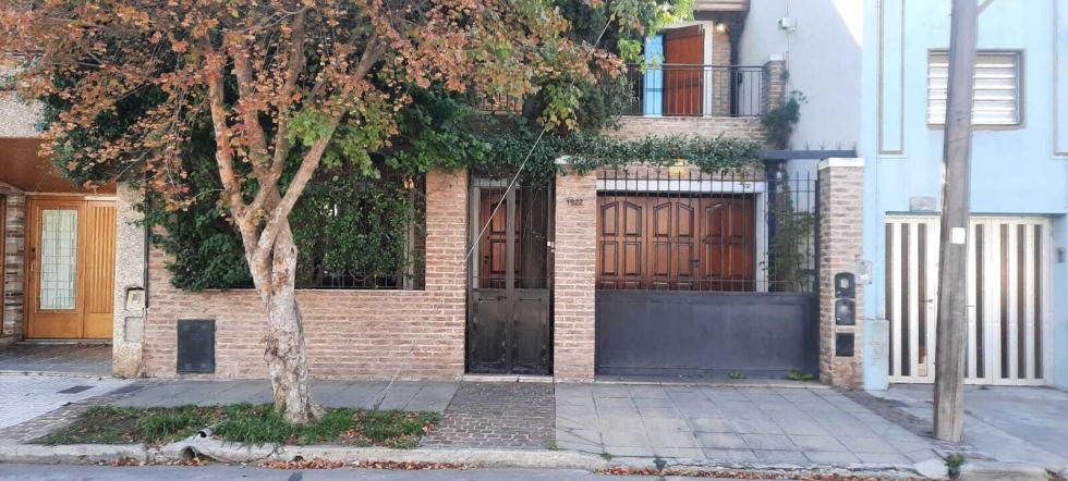 Casa 4 dormitorios en venta en Avellaneda
