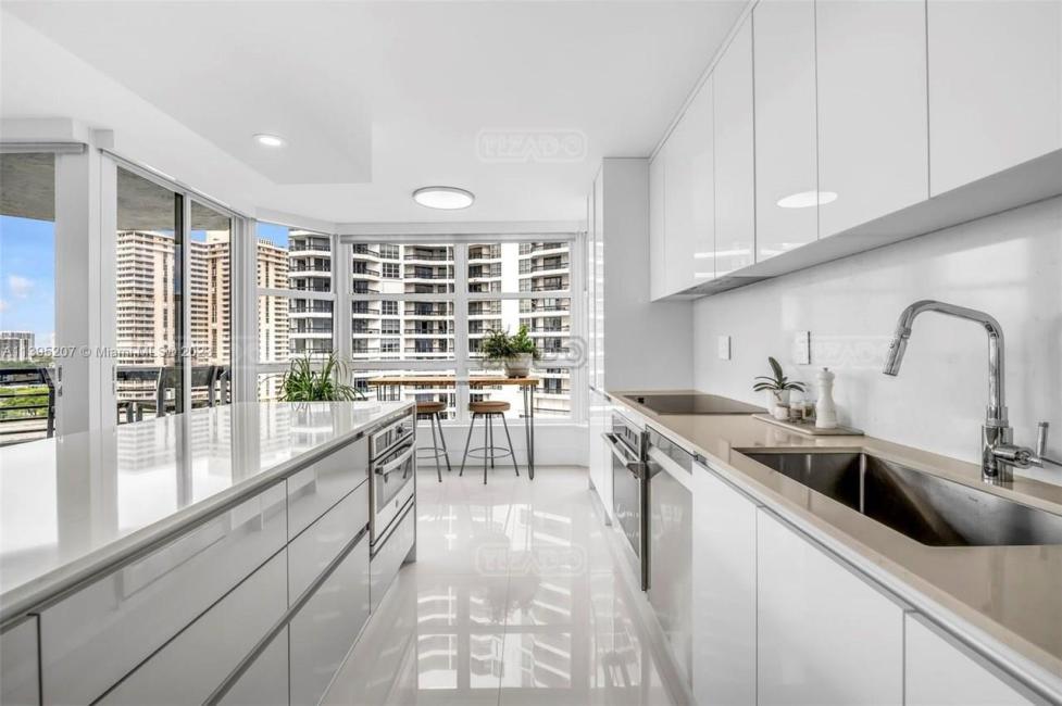 Departamento 2 dormitorios en venta en Aventura, Miami