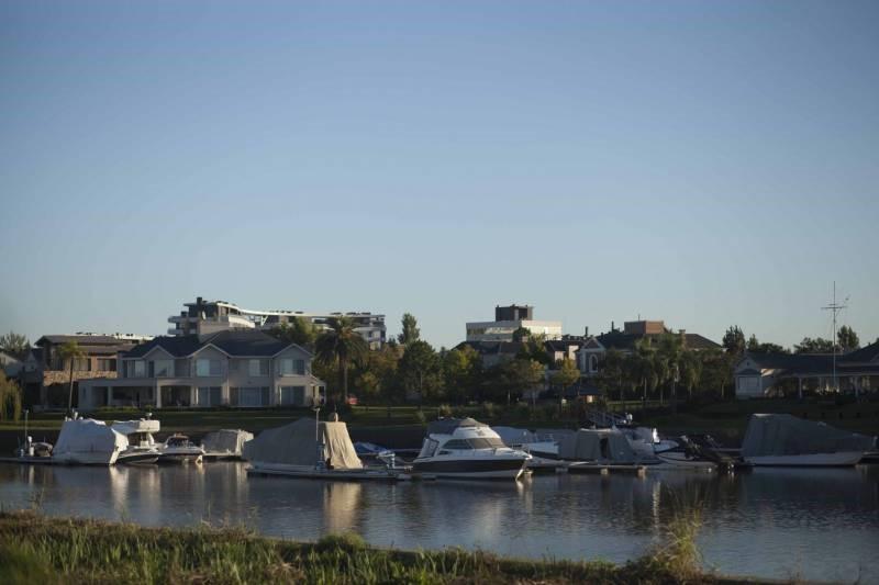 Casa 4 dormitorios en alquiler en Nordelta, Tigre