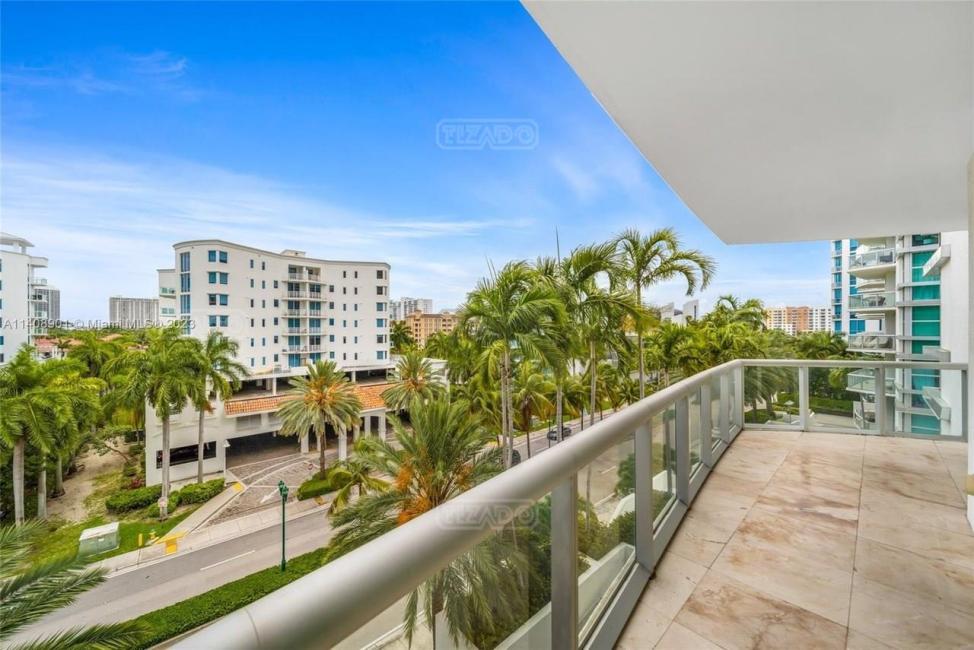 Departamento 3 dormitorios en venta en Aventura, Miami