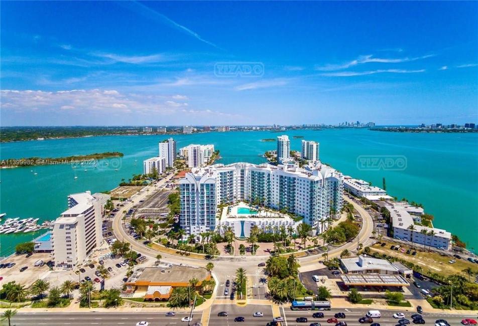 Departamento 3 dormitorios en venta en Bay Harbor Islands, Miami