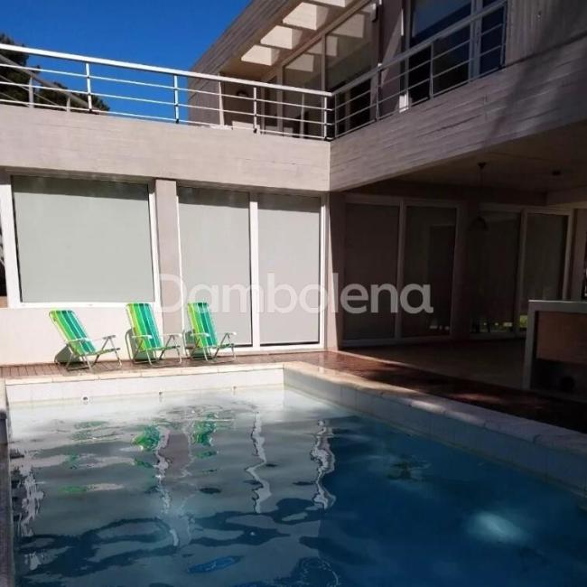 Casa 3 dormitorios en venta en Pinamar