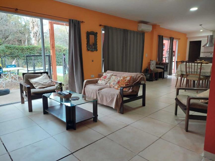 Casa 4 dormitorios en venta en Benavidez, Tigre