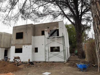 Casa 2 dormitorios en venta en Tortuguitas, Malvinas Argentinas