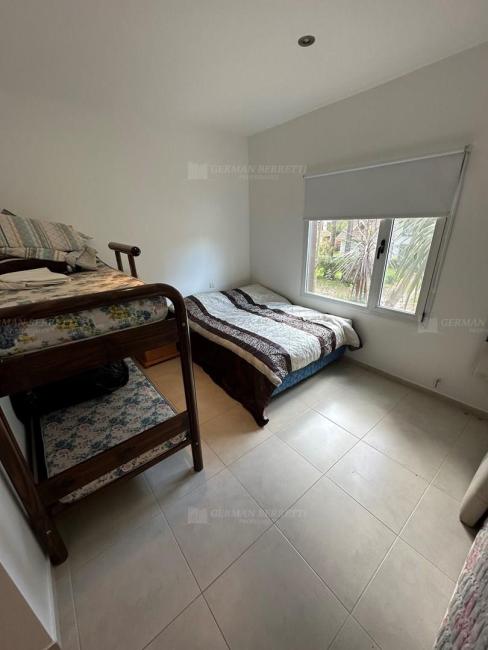 Casa 5 dormitorios en alquiler temporario en Pinamar