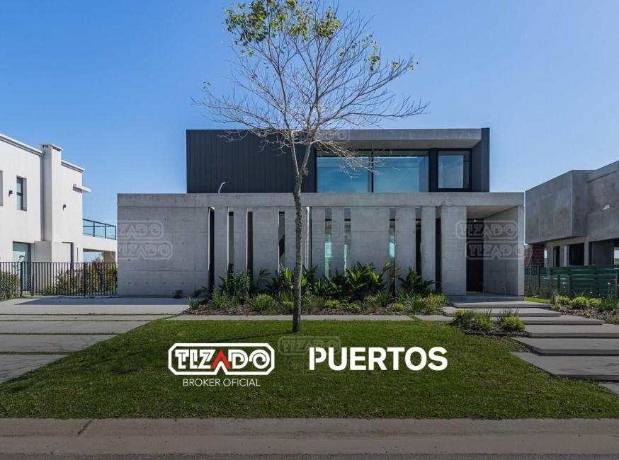 Casa 4 dormitorios en venta en Puertos, Escobar