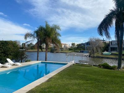 Casa 4 dormitorios en alquiler temporario en Nordelta, Tigre