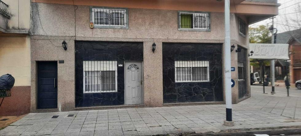 Departamento 4 dormitorios en venta en Avellaneda