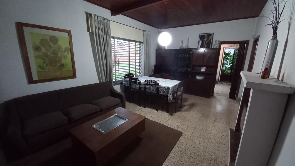 Casa 2 dormitorios en venta en Adrogue, Almirante Brown