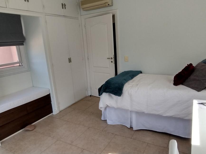 Casa 3 dormitorios en alquiler temporario en Don Torcuato, Tigre