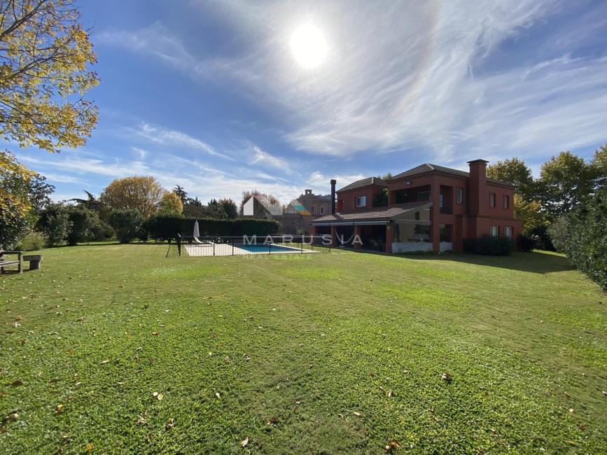 Casa 4 dormitorios en alquiler en Ayres Del Pilar, Pilar