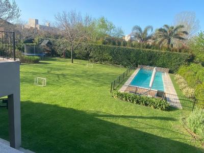 Casa 3 dormitorios en alquiler temporario en Santa Barbara, Tigre