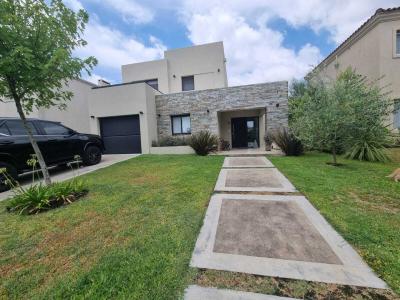Casa 3 dormitorios en alquiler temporario en Nordelta, Tigre